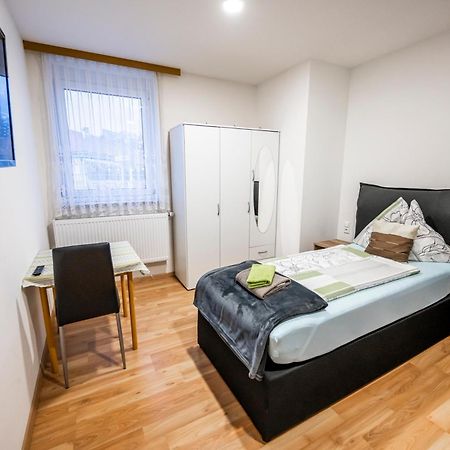 Die Schlafstube - Bed & Breakfast Zeltweg Ngoại thất bức ảnh
