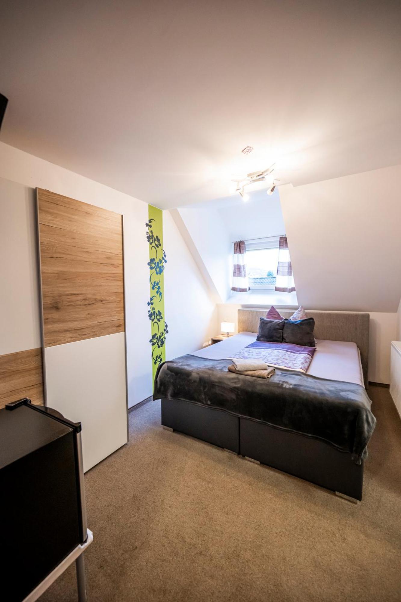 Die Schlafstube - Bed & Breakfast Zeltweg Ngoại thất bức ảnh