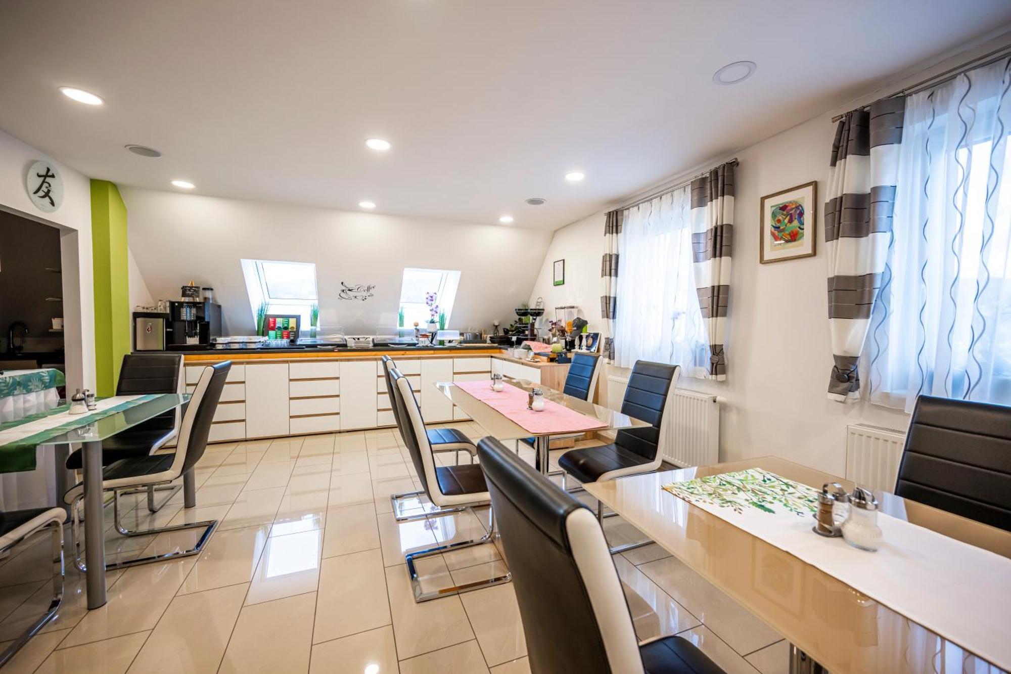 Die Schlafstube - Bed & Breakfast Zeltweg Ngoại thất bức ảnh