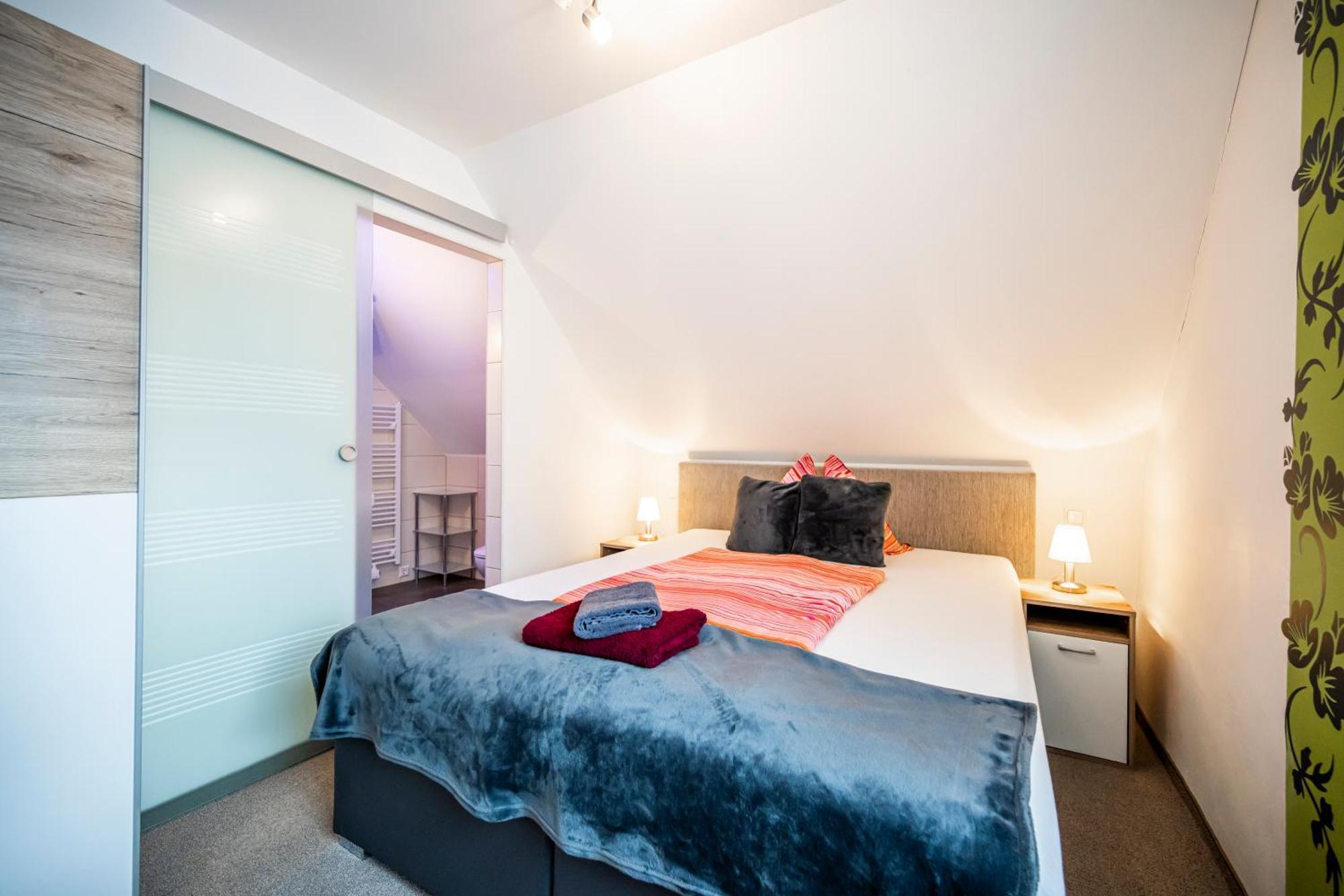 Die Schlafstube - Bed & Breakfast Zeltweg Ngoại thất bức ảnh