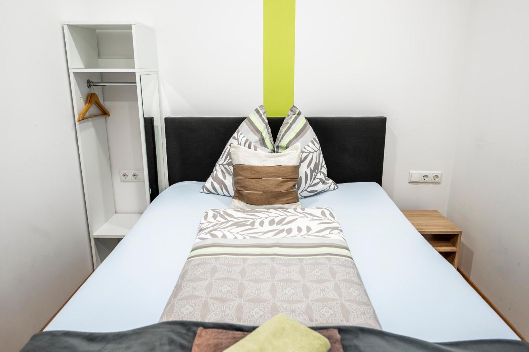 Die Schlafstube - Bed & Breakfast Zeltweg Ngoại thất bức ảnh